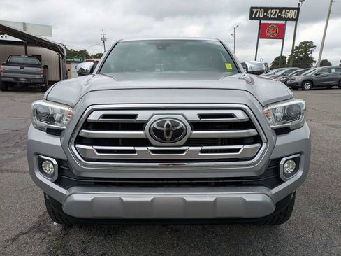 Used 2019 Toyota Tacoma Limited AWD/4WD image 10