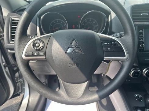 Used 2025 Mitsubishi Outlander Sport AWD image 8