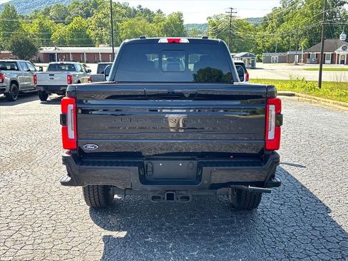 Used 2025 Ford F250 Platinum AWD/4WD image 6