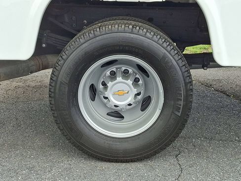 New 2025 Chevrolet Silverado 3500 W/T w/ WT Convenience Package AWD/4WD image 5