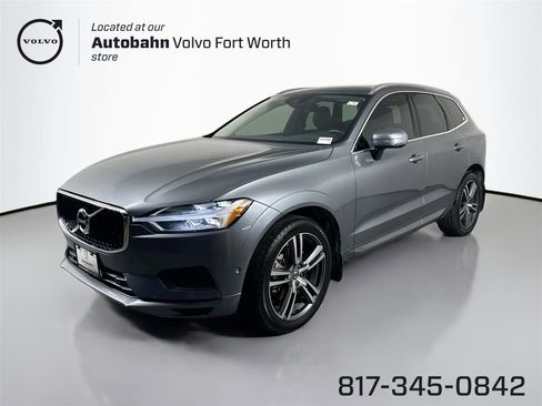 Used 2018 Volvo XC60 T6 Momentum w/ Convenience Package image 1