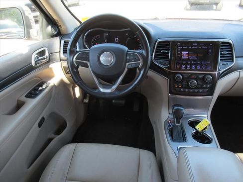 Used 2019 Jeep Grand Cherokee Limited image 14