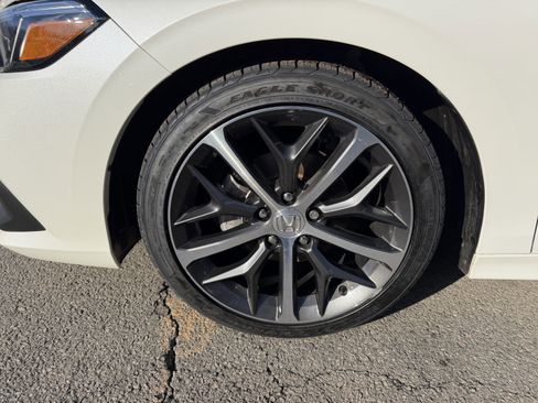 Used 2024 Honda Civic Touring image 7