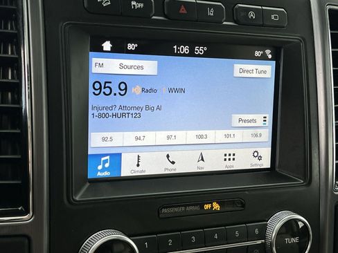 Used 2019 Ford Expedition Platinum image 18