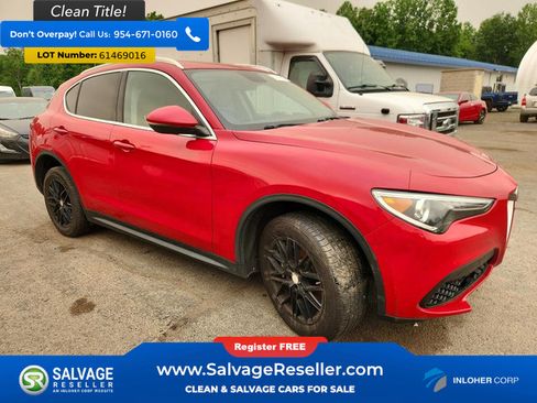Used 2018 Alfa Romeo Stelvio AWD image 5
