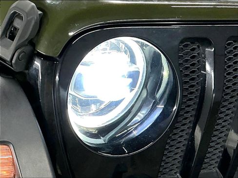 Used 2021 Jeep Wrangler Unlimited Sport image 29