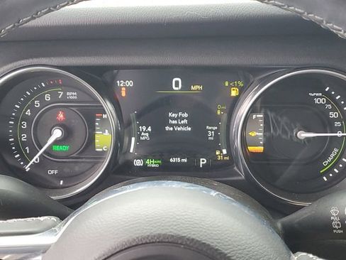 Used 2023 Jeep Wrangler Unlimited Sahara w/ Cold Weather Group image 8