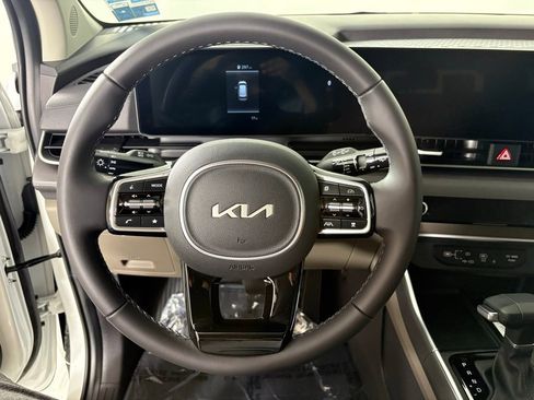 New 2026 Kia Carnival EX image 20