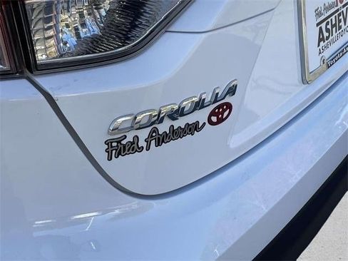 Used 2023 Toyota Corolla LE image 41