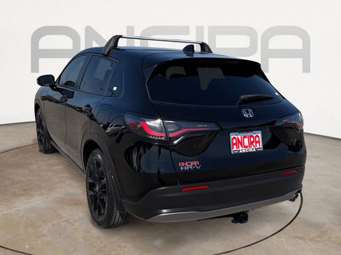 Used 2023 Honda HR-V Sport image 9