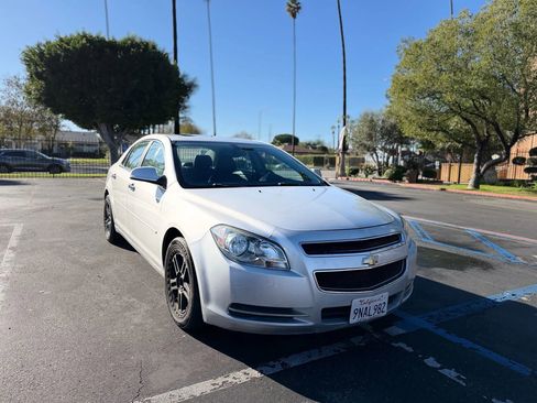 Used 2012 Chevrolet Malibu LT w/ Sunroof Package image 2