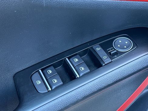 Certified 2023 Kia Soul GT-Line FWD image 12