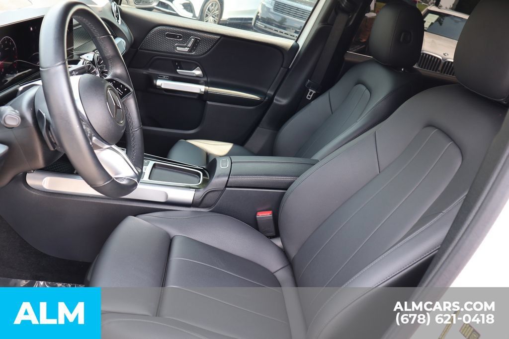 Used 2024 Mercedes-Benz GLB 250 image 16
