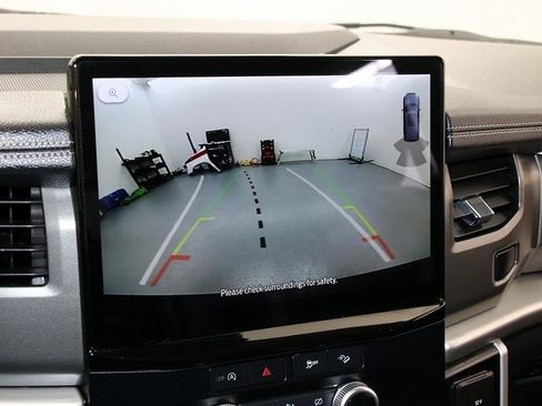 Used 2024 Ford Expedition Max XLT image 20