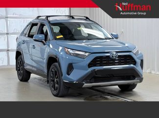 Used 2024 Toyota RAV4 SE w/ Weather Package AWD/4WD video 1