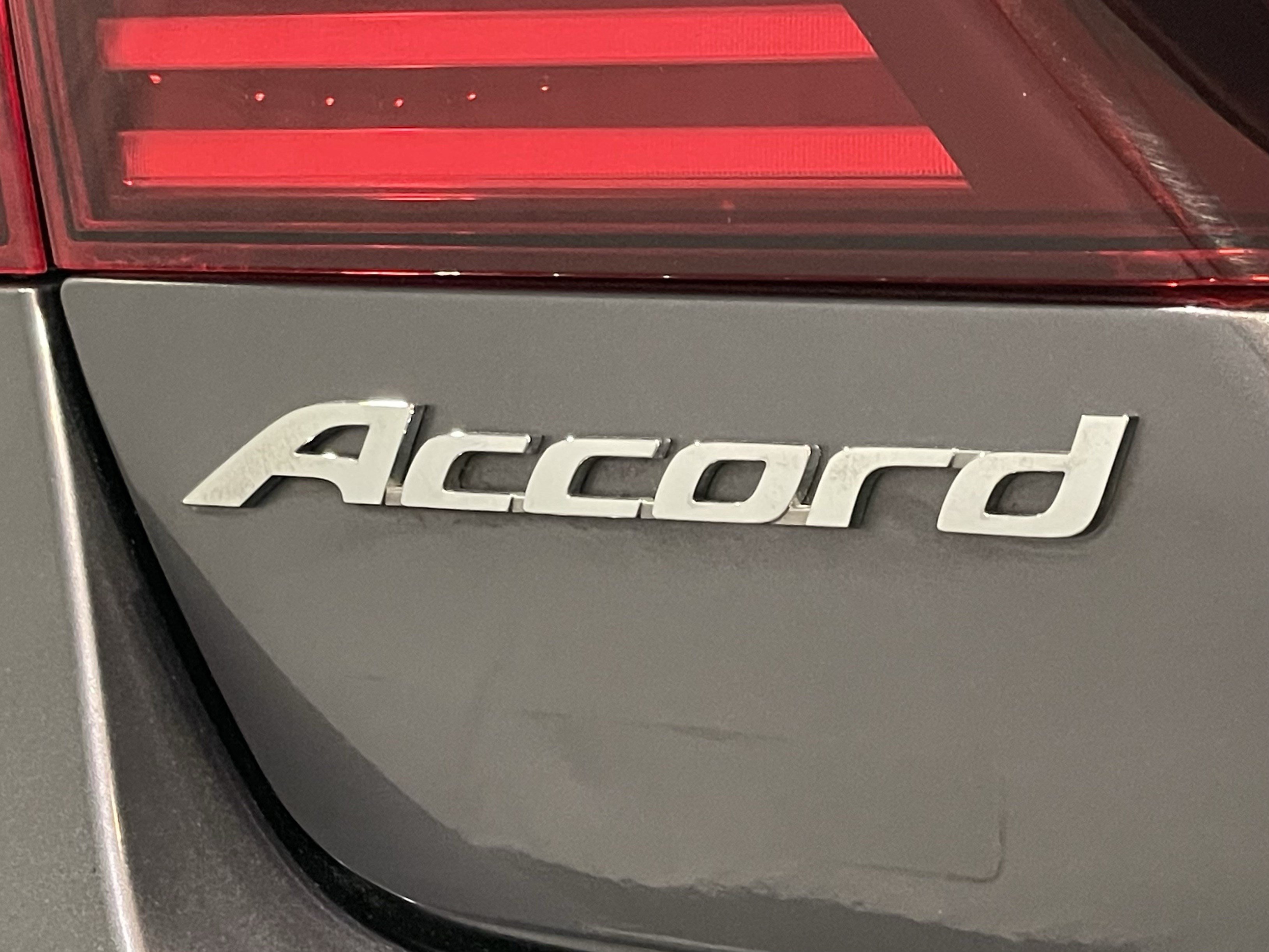 Used 2017 Honda Accord Touring image 24