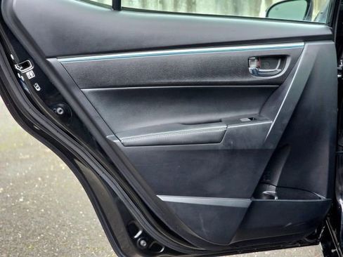 Used 2014 Toyota Corolla S image 28