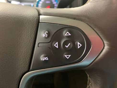 Used 2017 Chevrolet Silverado 1500 LT w/ LT Convenience Package image 18