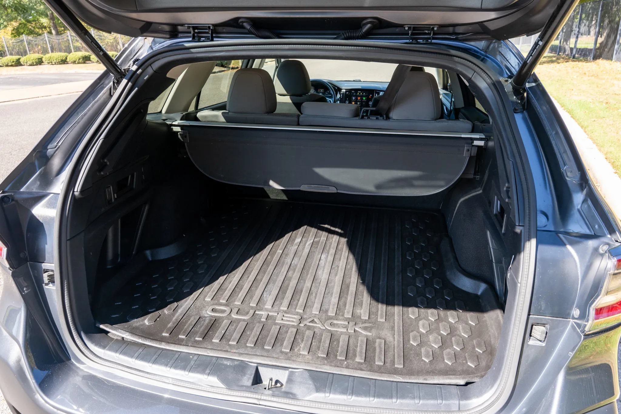 Used 2024 Subaru Outback Premium AWD/4WD image 13