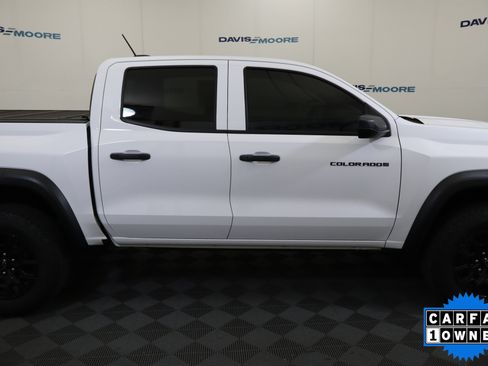 Used 2024 Chevrolet Colorado Trail Boss AWD/4WD image 5
