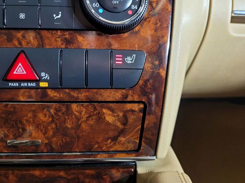 Used 2010 Mercedes-Benz ML 350 2WD image 32