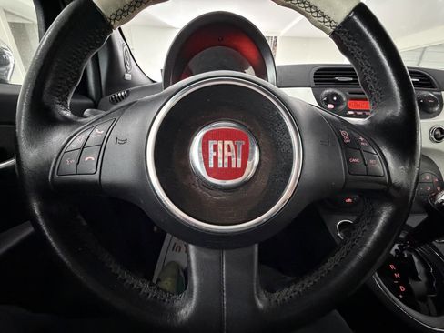 Used 2012 FIAT 500 Gucci image 25