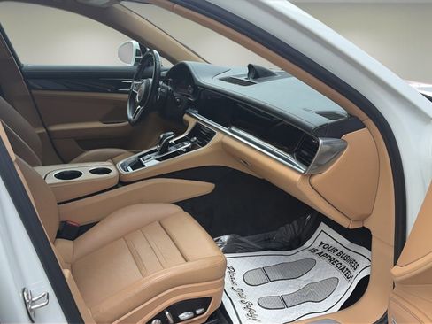 Used 2020 Porsche Panamera 4 AWD/4WD image 9