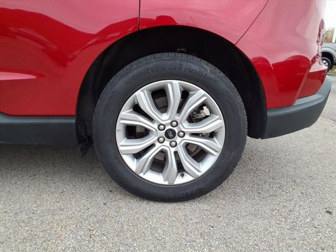 Certified 2024 Ford Edge Titanium image 7