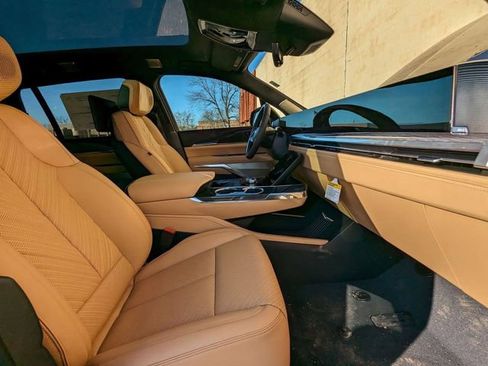 Used 2025 Cadillac Escalade IQ Sport 2 AWD/4WD image 23