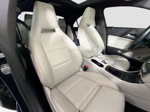 Used 2018 Mercedes-Benz CLA 250 image 28
