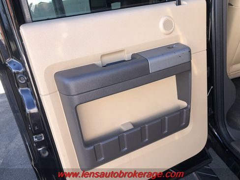 Used 2011 Ford F250 Lariat w/ Lariat Interior Pkg image 14