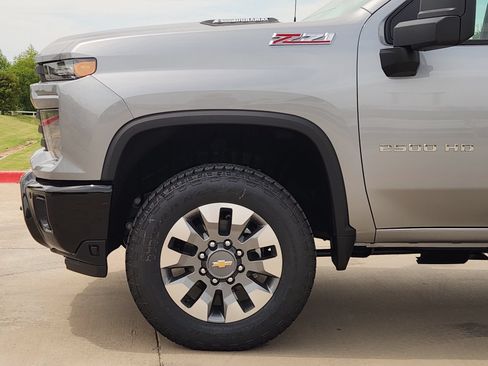 New 2026 Chevrolet Silverado 2500 Custom w/ Custom Value Package AWD/4WD image 11