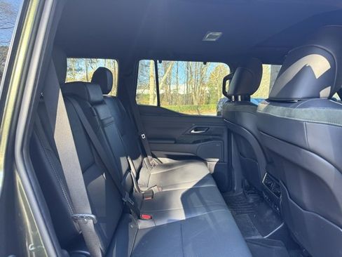 Used 2024 Lexus GX 550 image 12