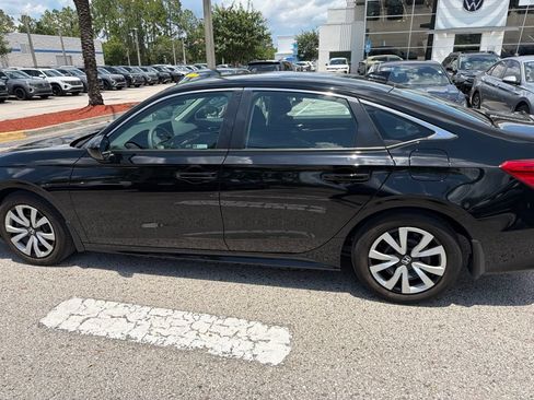 Used 2023 Honda Civic LX image 5