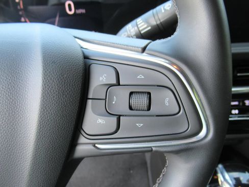 Used 2024 Buick Envista Avenir FWD image 23