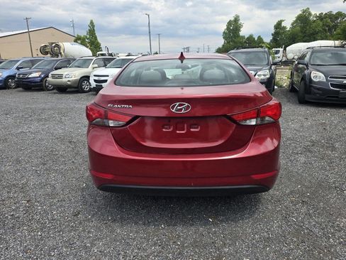 Used 2015 Hyundai Elantra SE FWD image 11