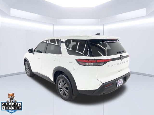 Used 2025 Nissan Pathfinder S FWD image 3