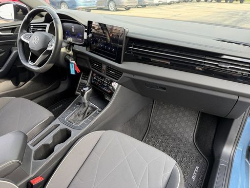 Used 2025 Volkswagen Jetta Sport FWD image 23