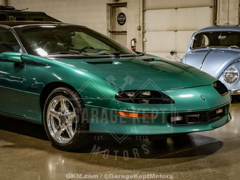 Used 1997 Chevrolet Camaro Z28 RWD image 13