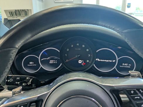 Used 2019 Porsche Panamera 4 AWD/4WD image 12