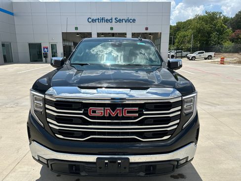 Used 2025 GMC Sierra 1500 SLT RWD image 8