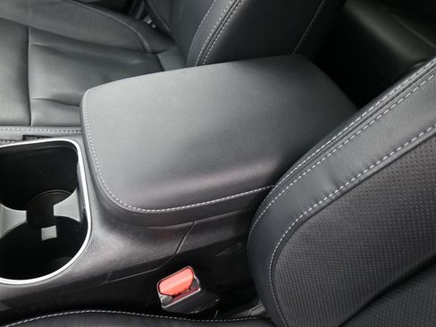 Used 2025 Subaru Outback Touring XT image 13