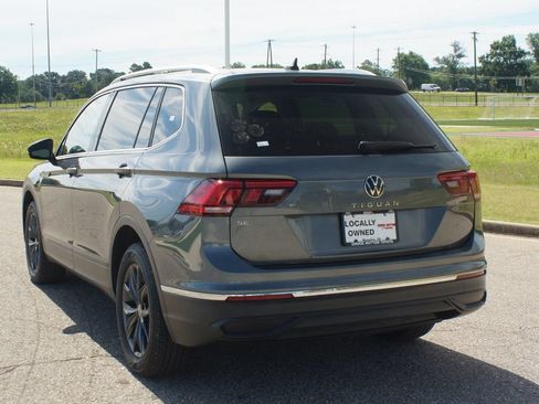 Used 2024 Volkswagen Tiguan SE FWD image 17