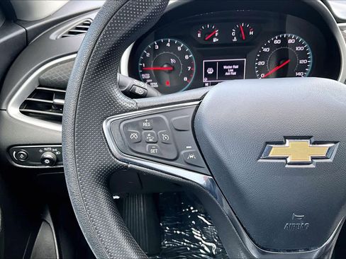 Used 2024 Chevrolet Malibu LT image 23