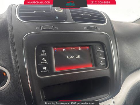 Used 2016 Dodge Journey SXT w/ Comfort/Convenience Group image 11