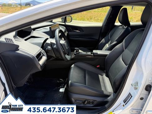 Used 2024 Toyota Prius XLE AWD/4WD image 13