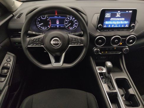 Used 2025 Nissan Sentra SV image 22