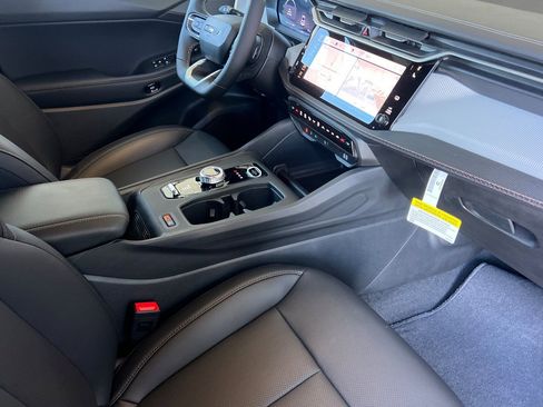 New 2026 Jeep Cherokee Limited AWD/4WD image 16