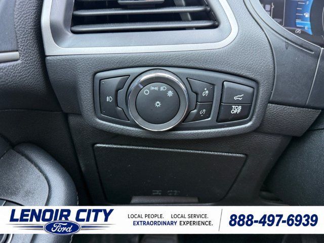 Certified 2023 Ford Edge SEL w/ Convenience Package AWD/4WD image 19