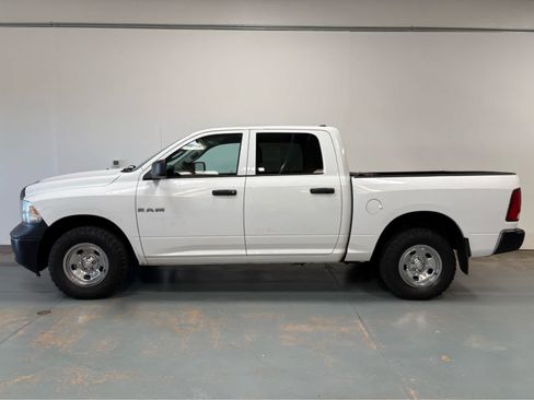 Used 2016 RAM 1500 ST w/ Popular Equipment Group AWD/4WD image 2